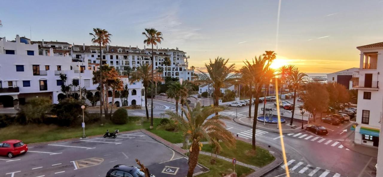 Apartamento Puerto De La Duquesa Sea Views Manilva Exterior foto